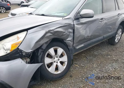 2010 Subaru Outback Prem All-Weathr/Pwr Moon z USA, uszkodzony, nr VIN 4S4BRCGC2A3353920